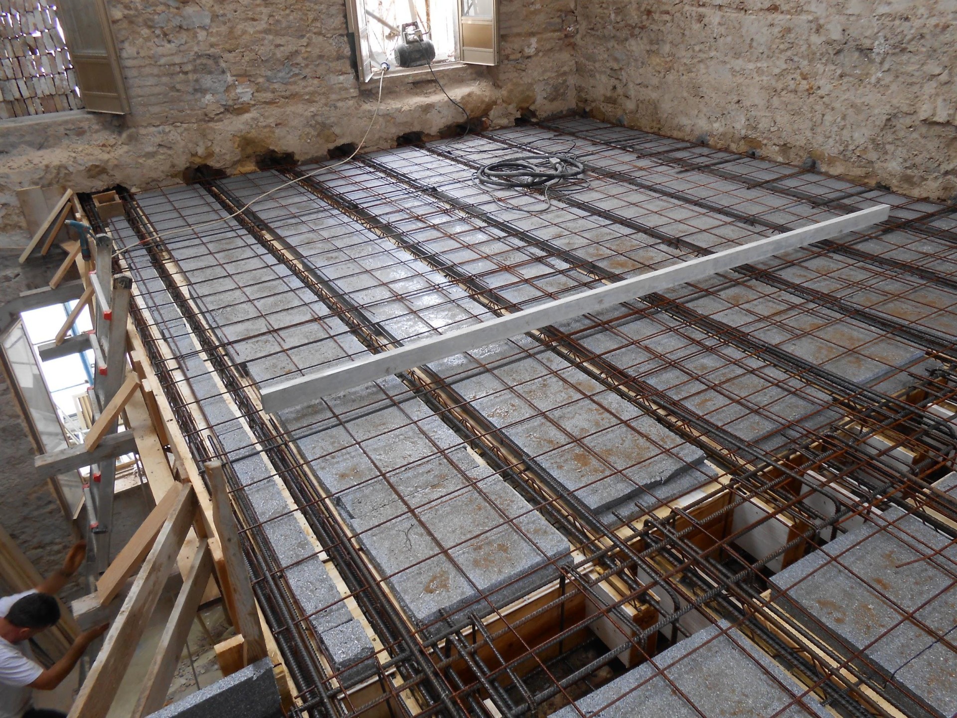 Consolidamento di Solai con inserimento in Muratura Portante Solaio Compound Consolidamento di Solai con inserimento in Muratura Portante Solaio Compound